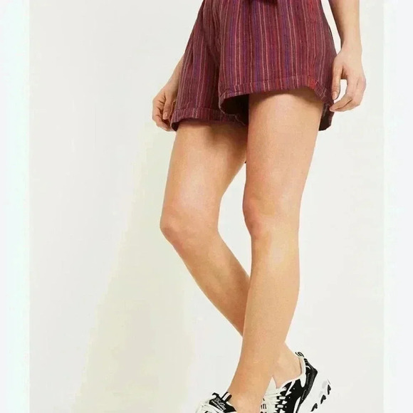 Urban Outfitters Striped Belted Paperbag Shorts Size M - Picture 1 of 6